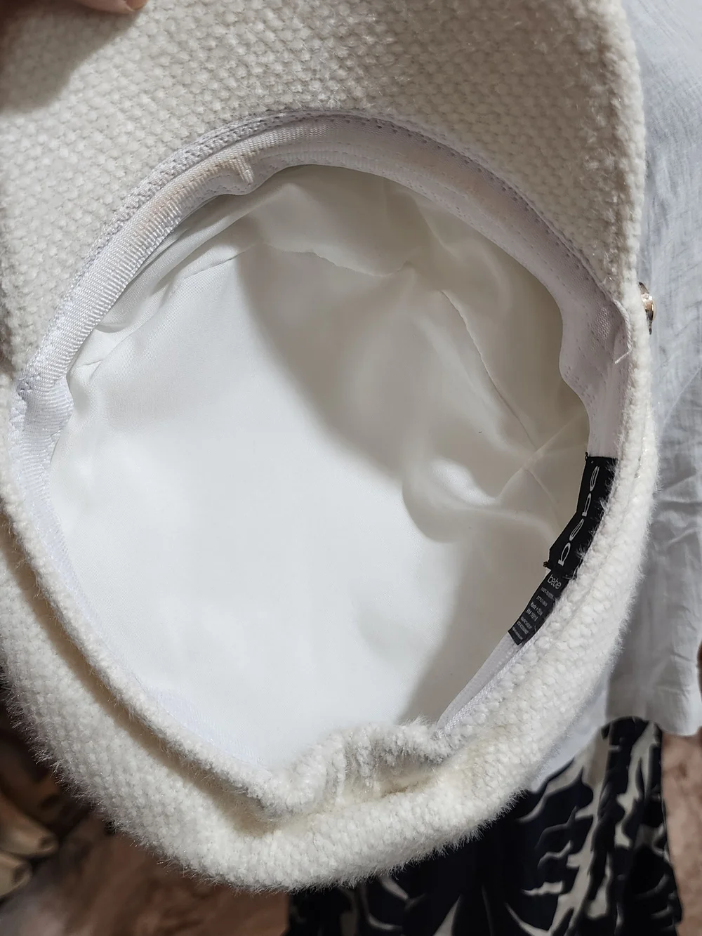 bebe White Pearl-Trim Baker Boy Cap